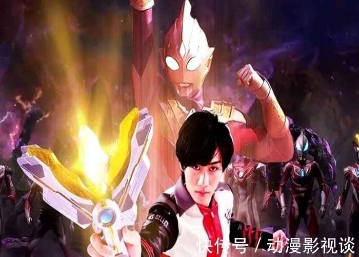 黑暗奥特曼|特利迦奥特曼除了光明和黑暗变身器外,特利迦还有第三种变身器!