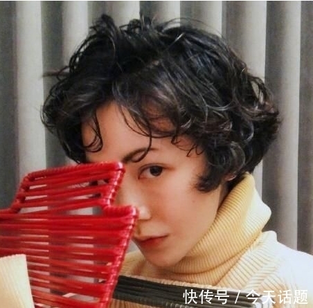 难看 常见的“黄脸婆发型”,没到50岁,可别留了!