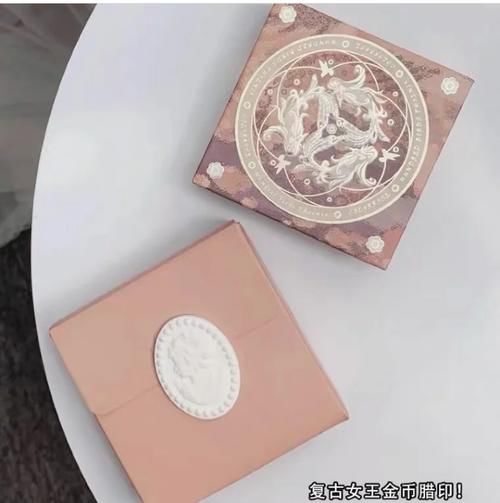 过年怎么能没有一盘趁手的眼影！性价比高颜色也好看，学生党必备