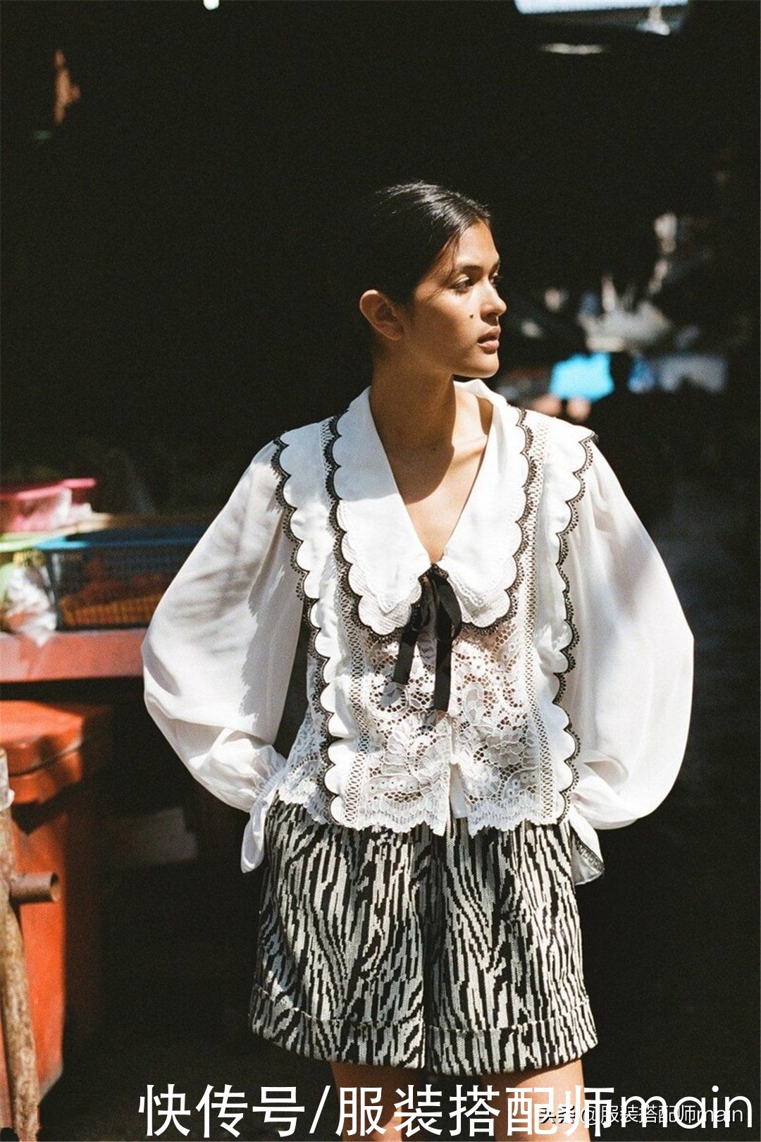 谁穿谁好看的娃娃领衬衫，注意好3个搭配细节，非常提气质