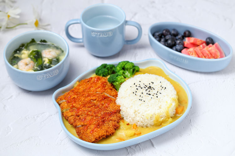 裙带菜|两片猪肉加蔬菜,做成美味咖喱猪排饭,健康实惠孩子们吃得好开心