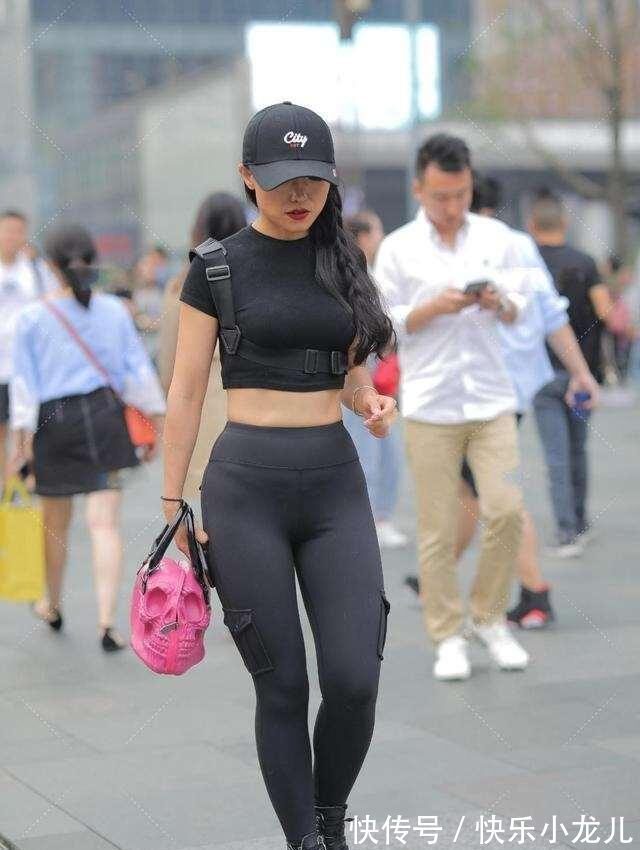 子女生 收放得体的打底裤更加清新靓丽,大方耐看尽显青春美感,时髦美丽