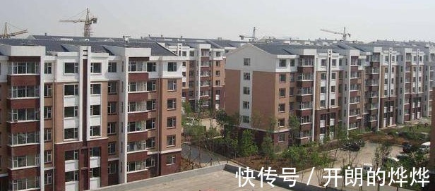 不法分子|城里的小产权房，回迁房能买吗看过来人如何说