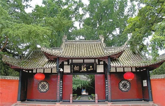 雍正的首批军机大臣共有3人,除了胤祥和张廷玉,还有一人是谁?