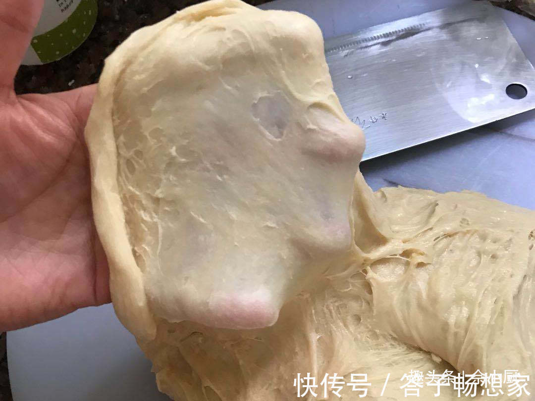 黄油|做面包时,不用烤箱,多加一步就能快速揉出膜,蒸好的面包松软拉