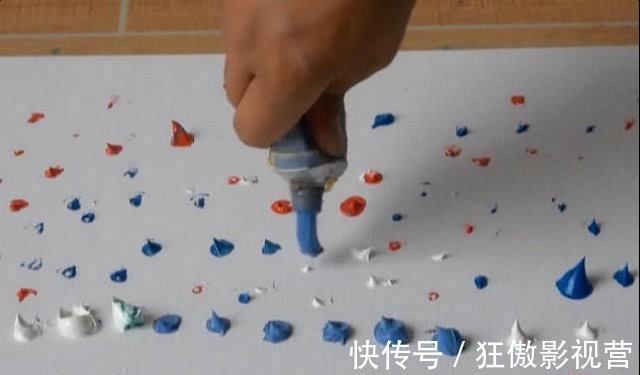 枝枝叶叶|美术生太有钱了,乱挤颜料不心疼,看到成品真是打扰了