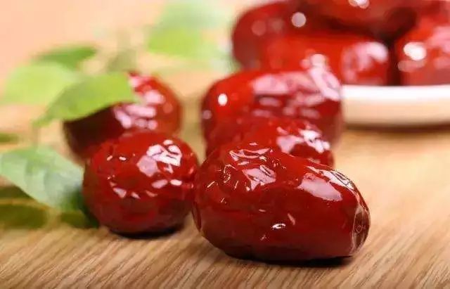 红枣|蒲公英,泡水喝,要躲开3个“坑”,懂得搭配,养生效果翻倍