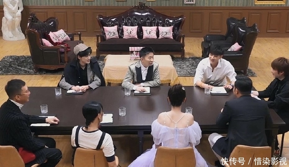 节目 黄子韬是自信还是自负?沙溢:三分钟不夸自己就难受