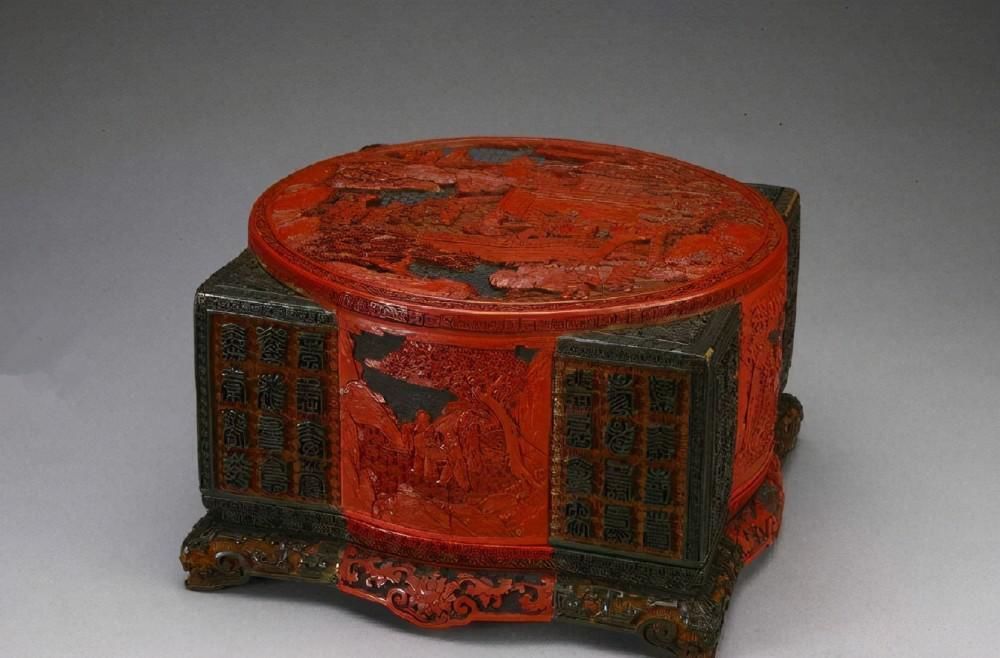  马未都：乾隆年间的“月饼盒”，属于宫中珍品，一个价值一套房