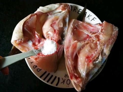 小年前后，豆腐和它是绝配，等于“补钙汤”，补钙长个头，营养好消化