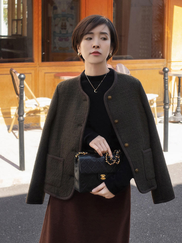 大长腿|超精致的短外套搭配,优雅女人也能拥有甜美气息,学到就是赚到