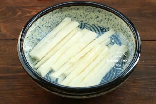  好看好吃又营养的一道菜，寓意甜蜜，几步就上桌，过年少不了