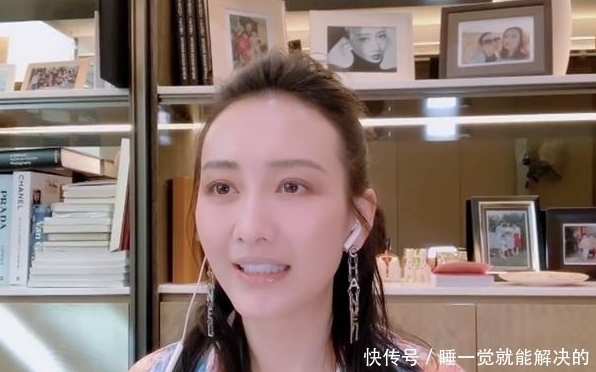 李霄云录制节目时冰镐差点砸到王鸥,王鸥回应的一句话暴露其素质