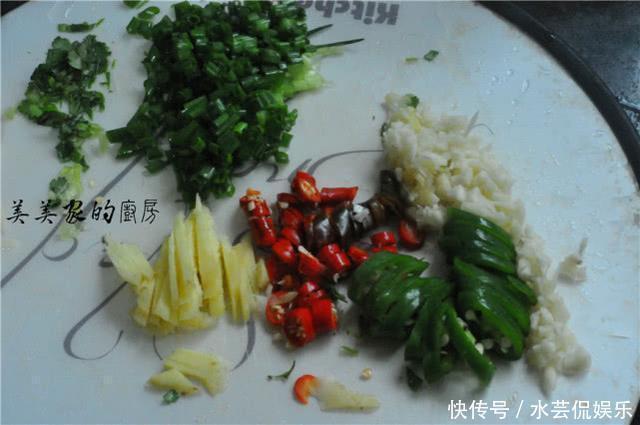 做道快手吉祥菜,不用炒不用炸,上桌热乎乎,招待客人有面子!