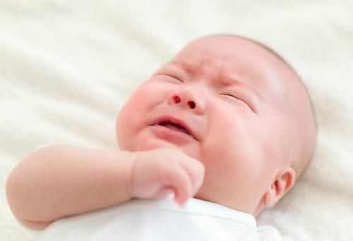 爱心|根据宝宝的5种哭声，来判断宝宝是否饿了撑了或者病了