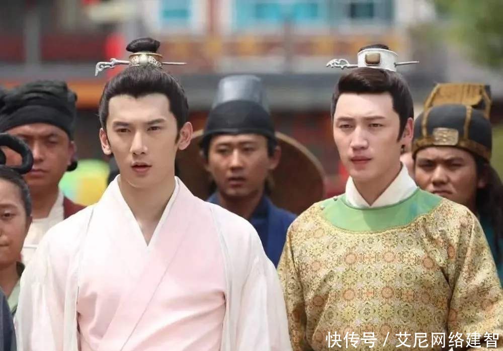 穿越回明朝见官怎么称呼?千万别叫“大人”,老百姓得叫“老爷”