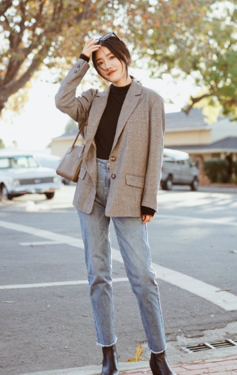 格纹西装|30＋女人如何穿西装？请参考这4套穿搭范本，优雅时髦显气质