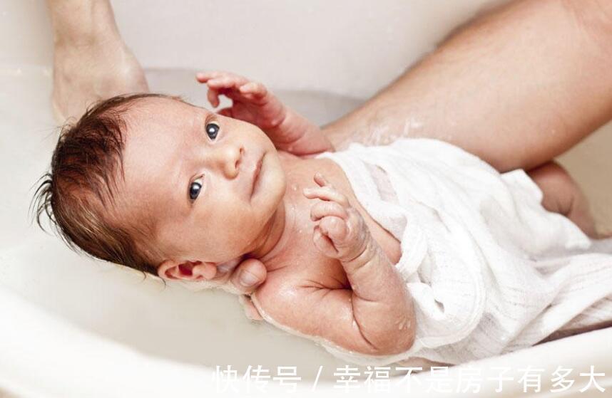 妈妈|母乳妈妈不忌口,宝宝得了湿疹2类食物别再吃了