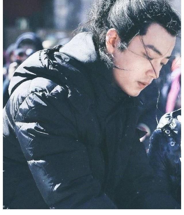 燃烧吧少年|肖战迎“重要时刻”!告别伤痛走上事业巅峰,打拼五年终成王者!