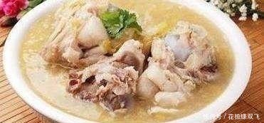 腥味|熬骨汤,别把“水”用错了,不然骨头汤不好喝,不仅浑浊还有腥味