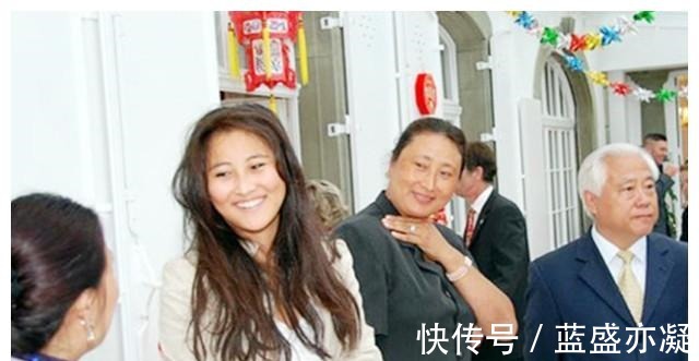 中国女排|前女排队长退役后隐居国外,远离排球,今生活美满,住1200平!