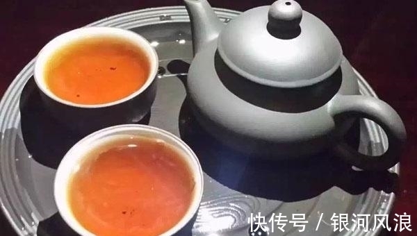 咖啡因|长期失眠的人,睡前远离几种水,一定程度上或能改善睡眠