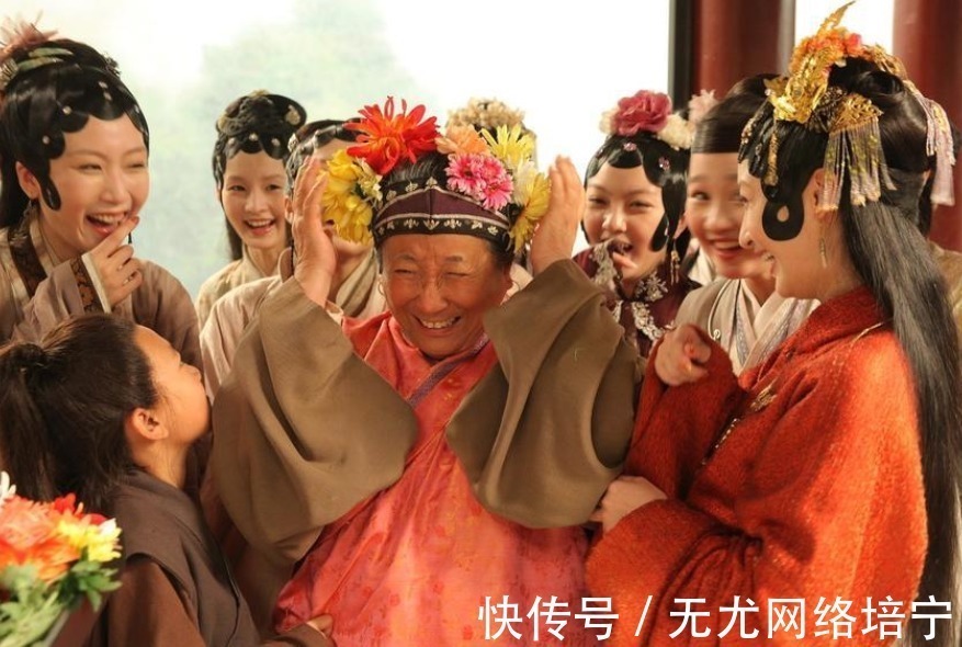 贾府&刘姥姥曾直夸惜春是“天仙下凡”,为何见到黛玉时却吝啬了起来?