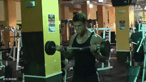 肌肉|练出肌肉有毛用？！能挡子弹吗？