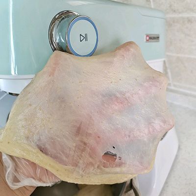 如何快速揉出手套膜