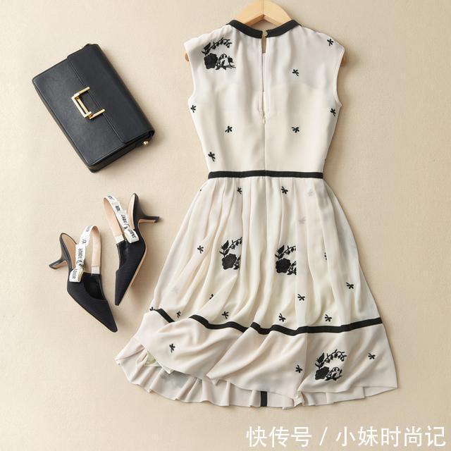 蕾丝|越是好穿舒适的真丝裙，就越是能在炎炎夏日里穿出一股清流的凉爽