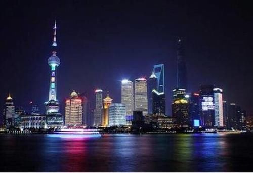 中年|网络述年丨就地出游，别有一番年味儿