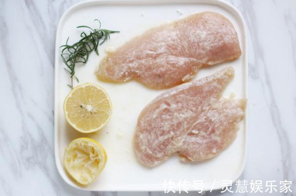 鸡胸肉不够入味教你如何腌制，外焦里嫩特别香