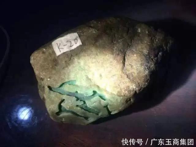 手镯|翡翠每个阶段叫什么?长什么样子?都在这里了!