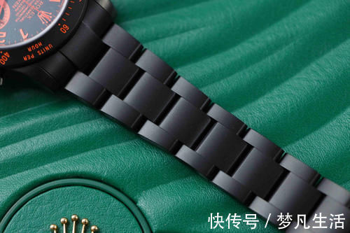 迪通 大c论表:blaken镀黑劳力士迪通拿,戴最黑的表做最亮的仔