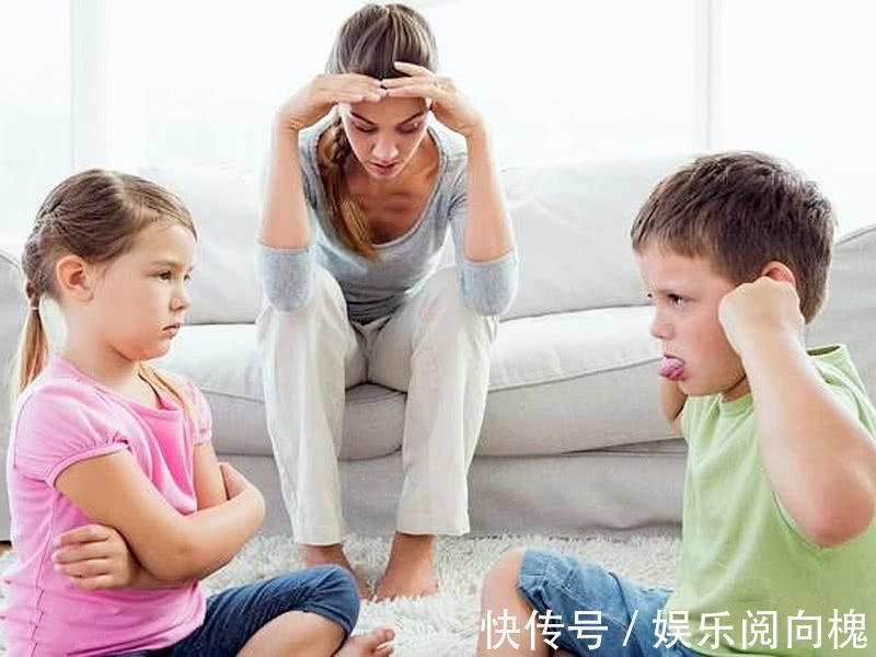爸爸妈妈|“生二胎前想要一碗水端平,结果生完二娃后,却看老大不顺眼了”
