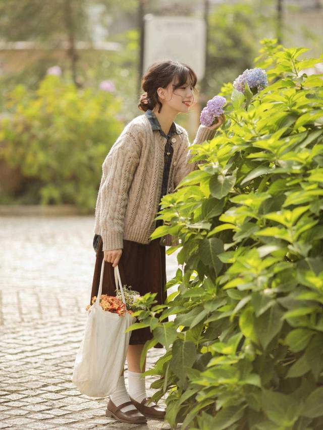 九分裤|秋天,针织衫怎么穿才是正解?学会几个搭配公式,提升气质又好看