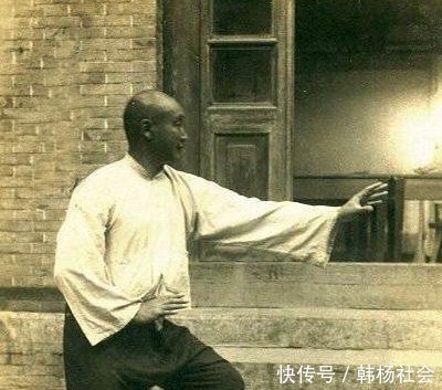 武功$他,当代少林武功最强武僧,为少林出手立生死约,曾一掌打掉牛胯