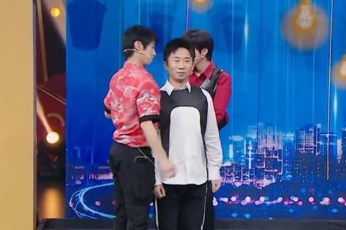 称呼 叫花花哥太刻意,听清宋亚轩对华晨宇的专属称呼,暴露真实人品