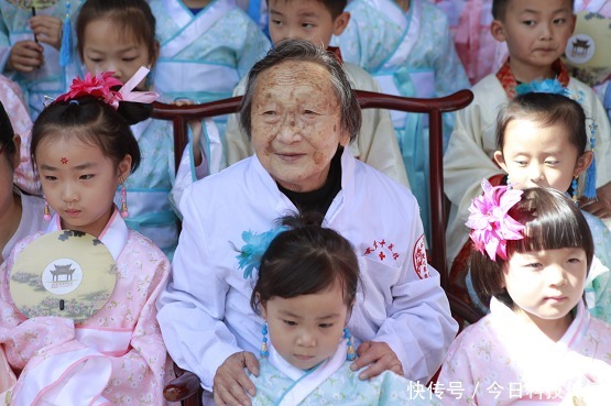 儿科|94岁儿科老中医妙手仁心,圣爱中医馆弘扬名医之风