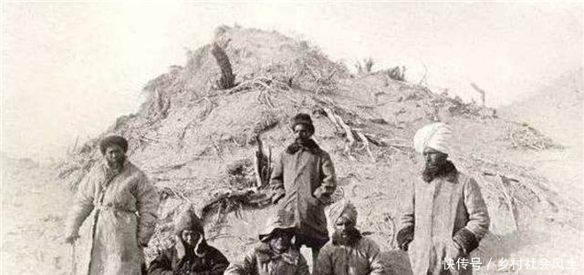 三次寻求帮助后,他把经文卖给了外国,余秋雨批评他是历史罪人