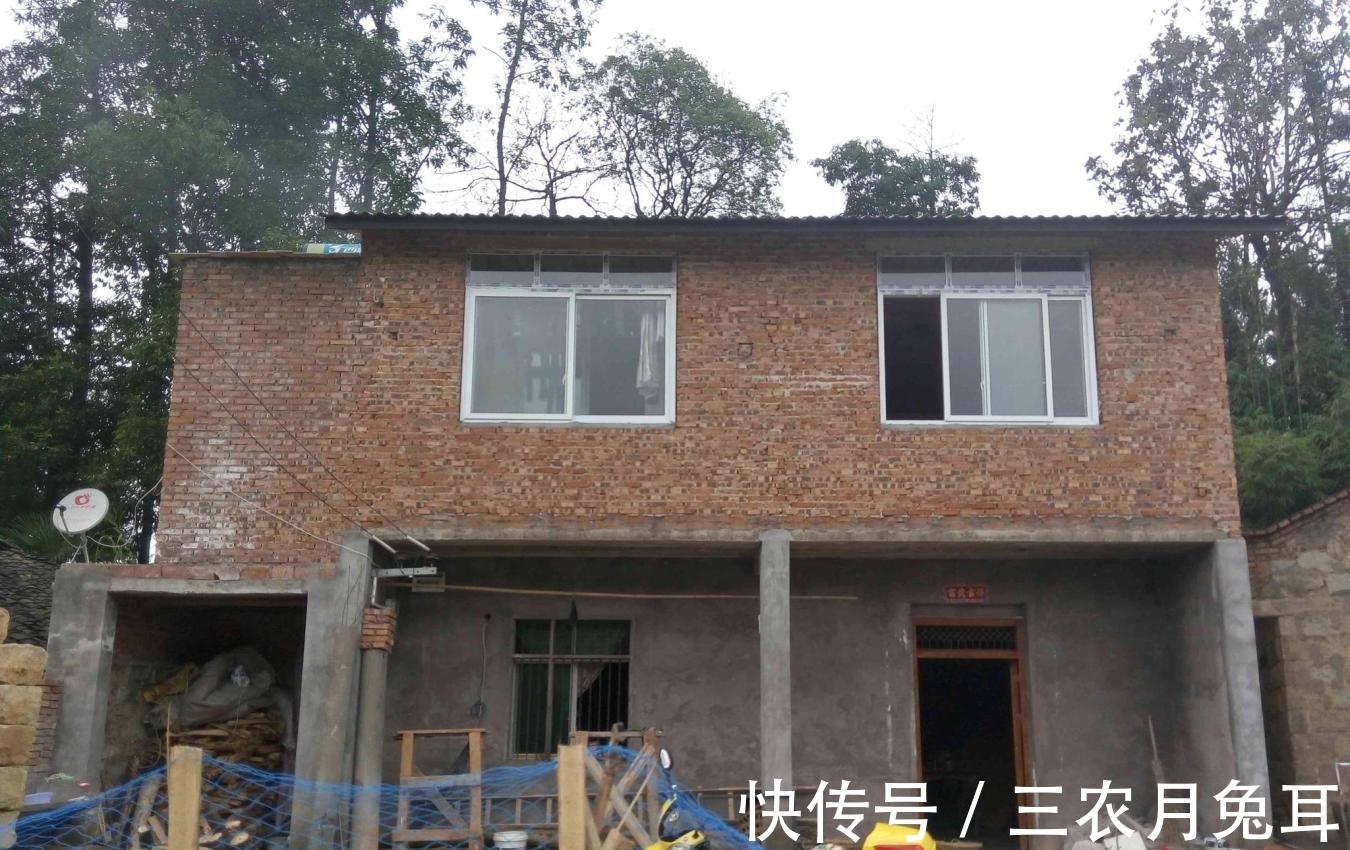 农民|自己有宅基地, 又买了同村人宅基地盖房, 如果拆迁赔偿款该归谁?