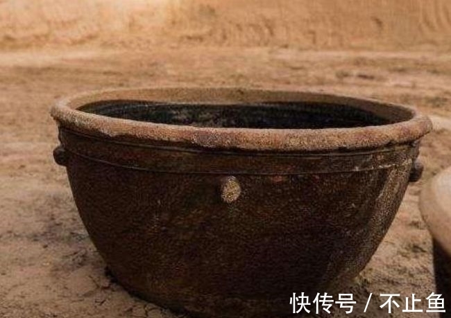 长子|古人出殡时要让长子摔瓦盆,流传千年至今,这其中有什么门道?