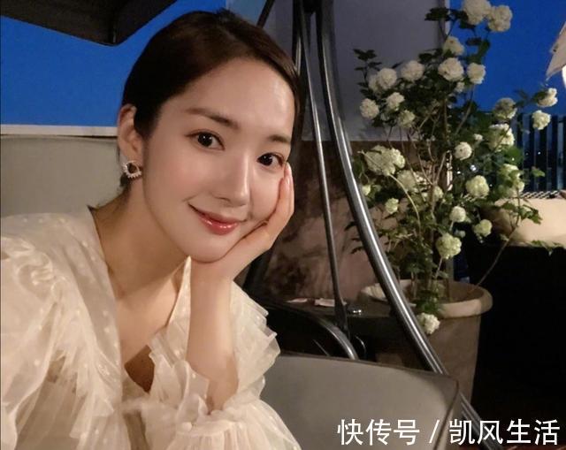 植发|女人的脸上,有4个特征很容易显老,占一个就要注意