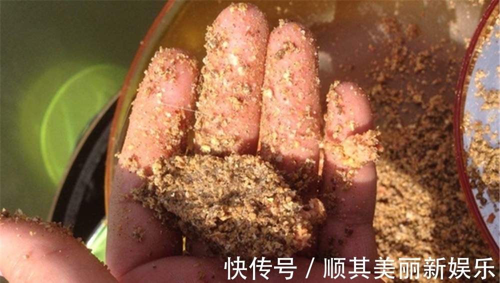 调漂|钓鱼技巧：拉饵散炮聚鱼快速，野钓还是黑坑，调漂不是一个路数！