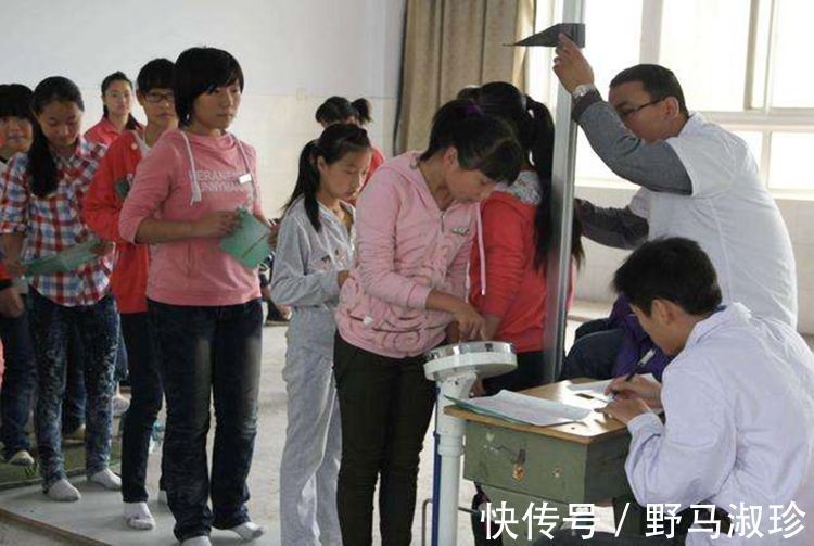 食物|7岁男孩停止长高,检查后医生痛斥为啥要给孩子吃这2类食物
