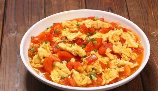 健康长寿|每天晚上要坚持吃3种食物,排毒养颜、改善体质,好处多多!