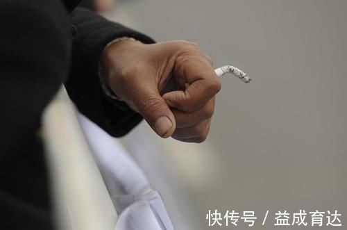 脂肪物质|这4个让你“悄咪咪”发胖的坏习惯，赶紧改掉吧，你也能瘦