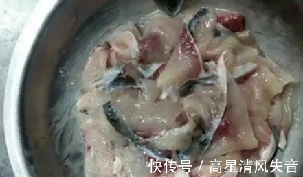 鱼片|鱼肉片怎么上浆教你5分钟学会，鱼肉嫩滑无腥味好吃又美味！