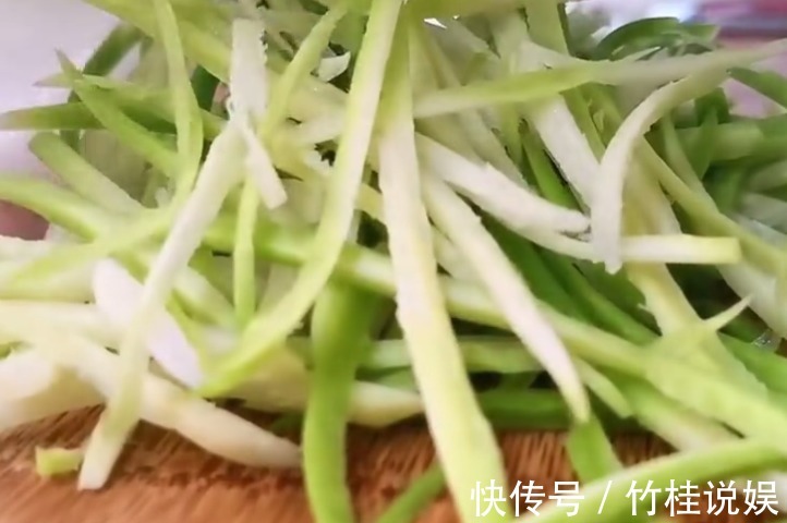 最好不过|此做法萝卜丸子，又脆又香还不散，不放一滴水，出锅比肉丸子还香