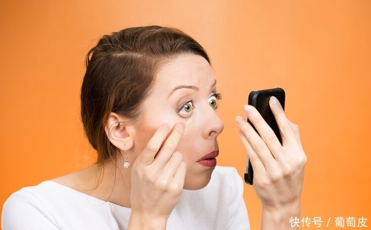 左眼跳财,右眼跳灾,其实是错误的,眼皮跳